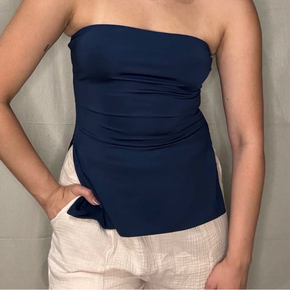 Elegant Navy Strapless Top